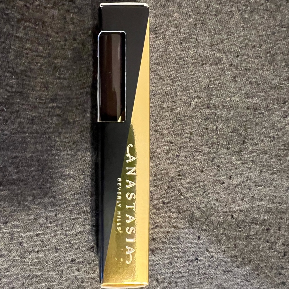 Brand New Anastasia Beverly Hills Dipbrow Gel in Ebony